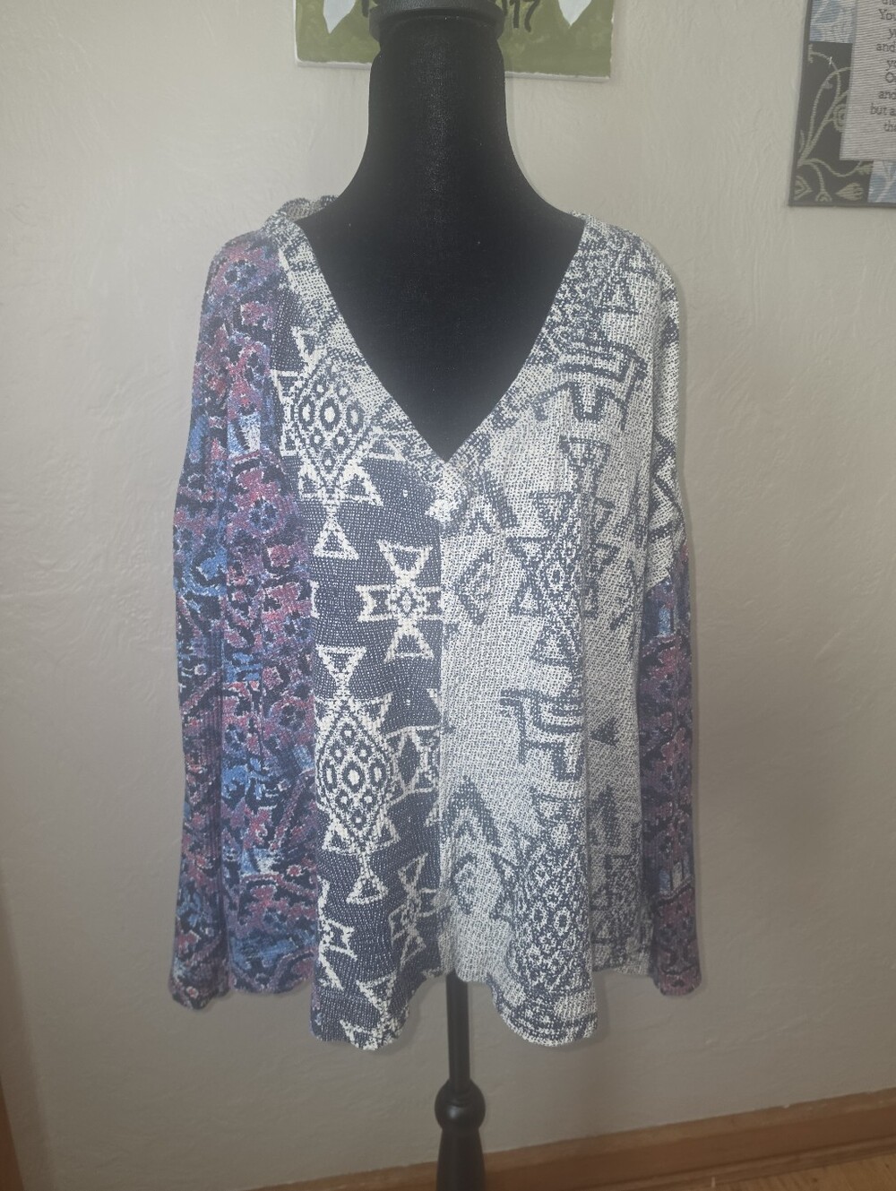 Anthropologie Pilcro Moira Thermal V Neck Size XL